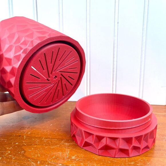 Voronoi Indoor Planter with Screw on Drip Tray, Houseplants - Picture 5 of 9